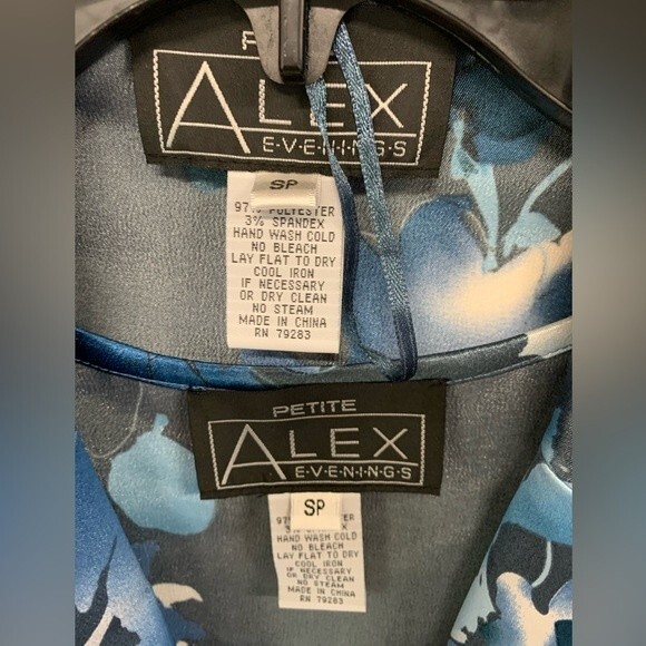Alex Evenings | 2 pc Satin Blue Floral One Button Formal Tank & Blazer Combo SP - Picture 5 of 8